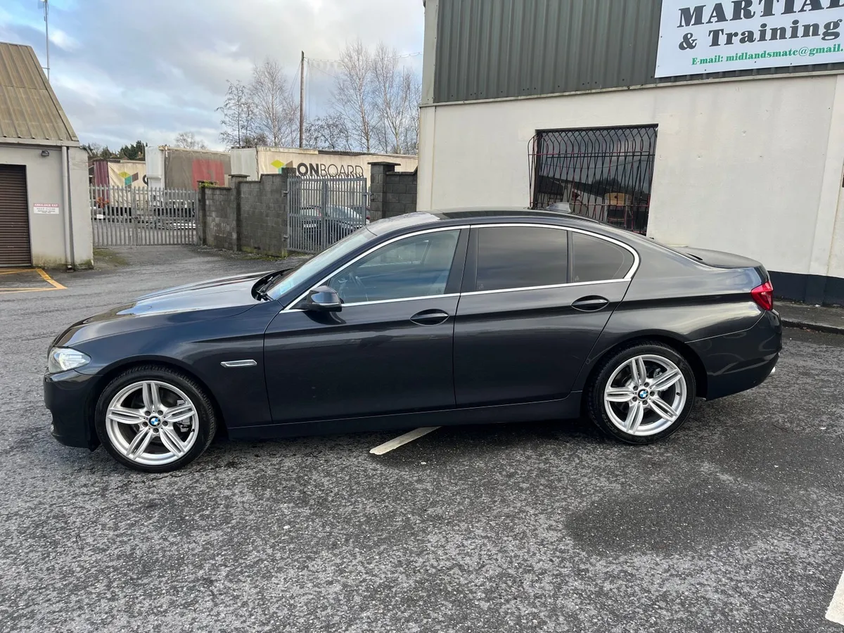 BMW 5-Series 2013 - Image 4