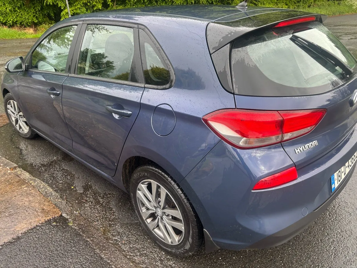 Hyundai i30 - Image 2