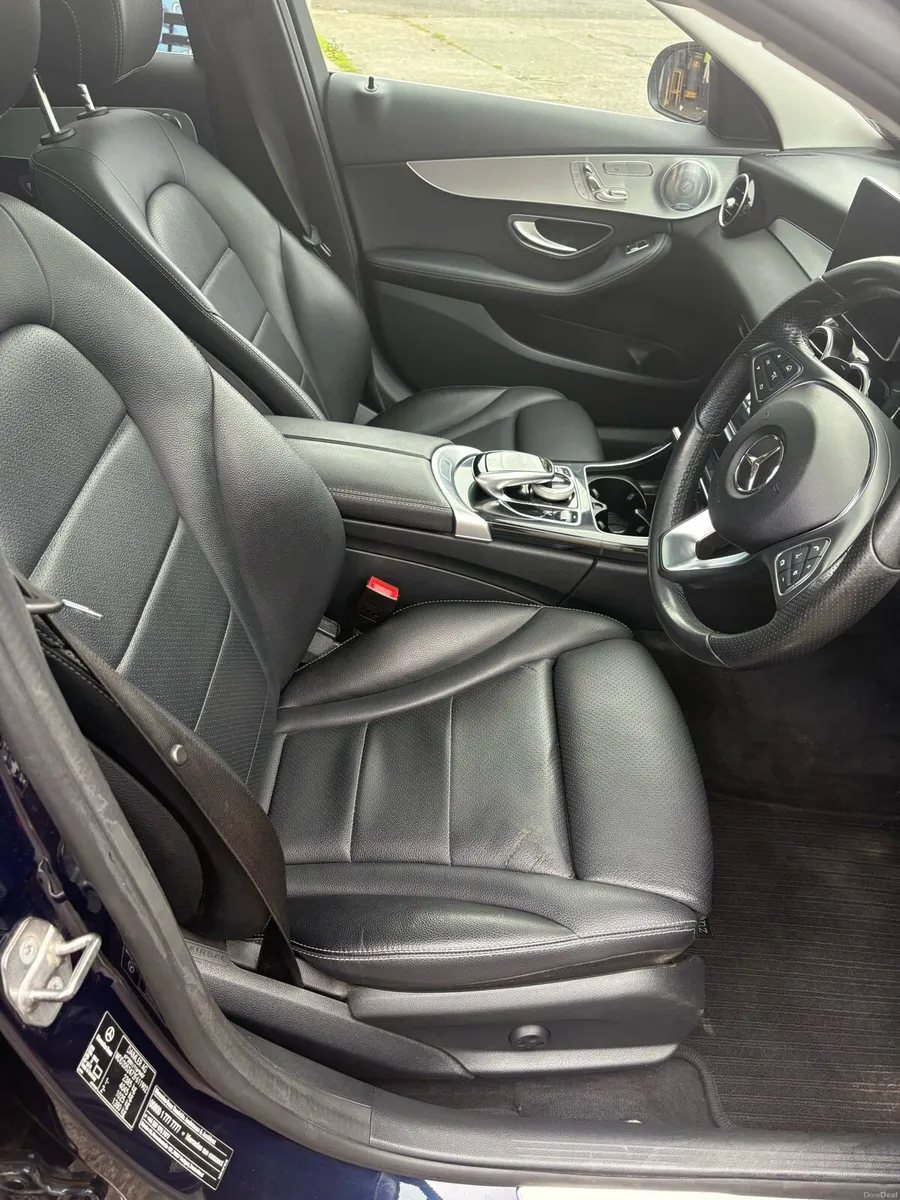 Mercedes C350e Sport Premium Plus - Image 4