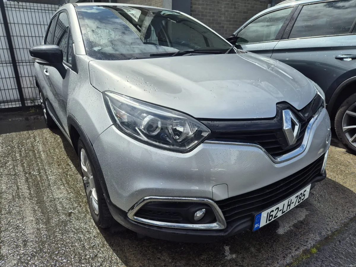 Lovely Renault Captur 2016 AUTOMATIC - Image 3