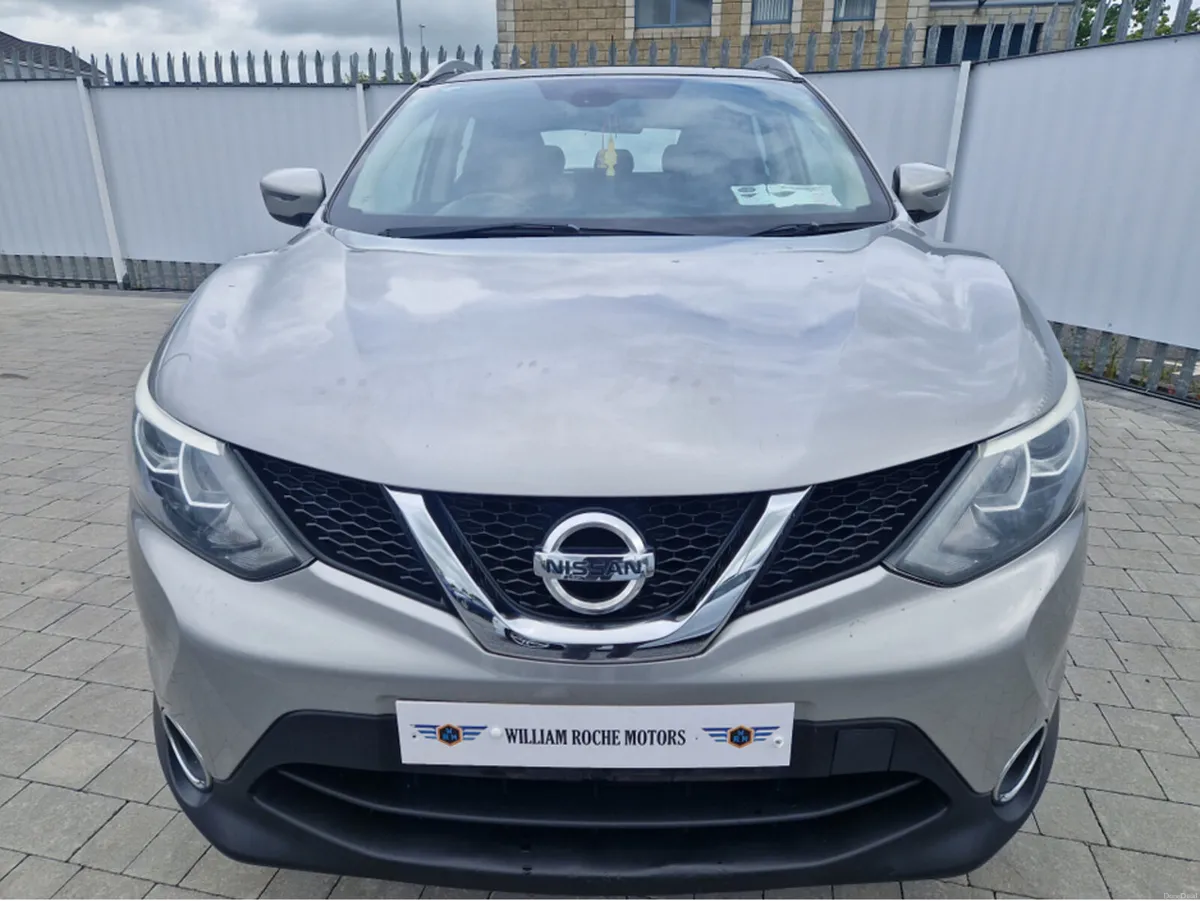 Nissan Qashqai 1.6 SV CVT MY16 E6 4DR AUTO - Image 3