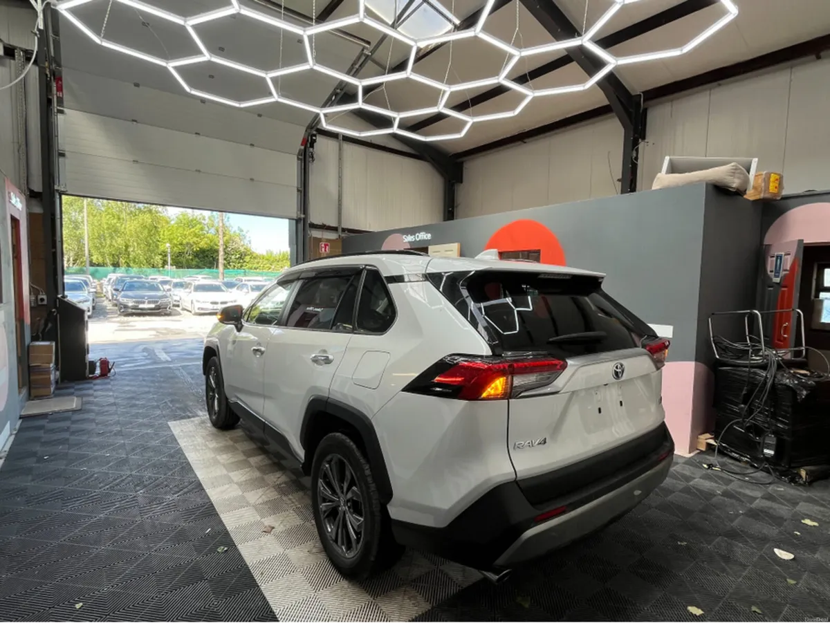 Toyota RAV4 2024 TOYOTA RAV4 HYBRID G 2.5 AUTOMATI - Image 4