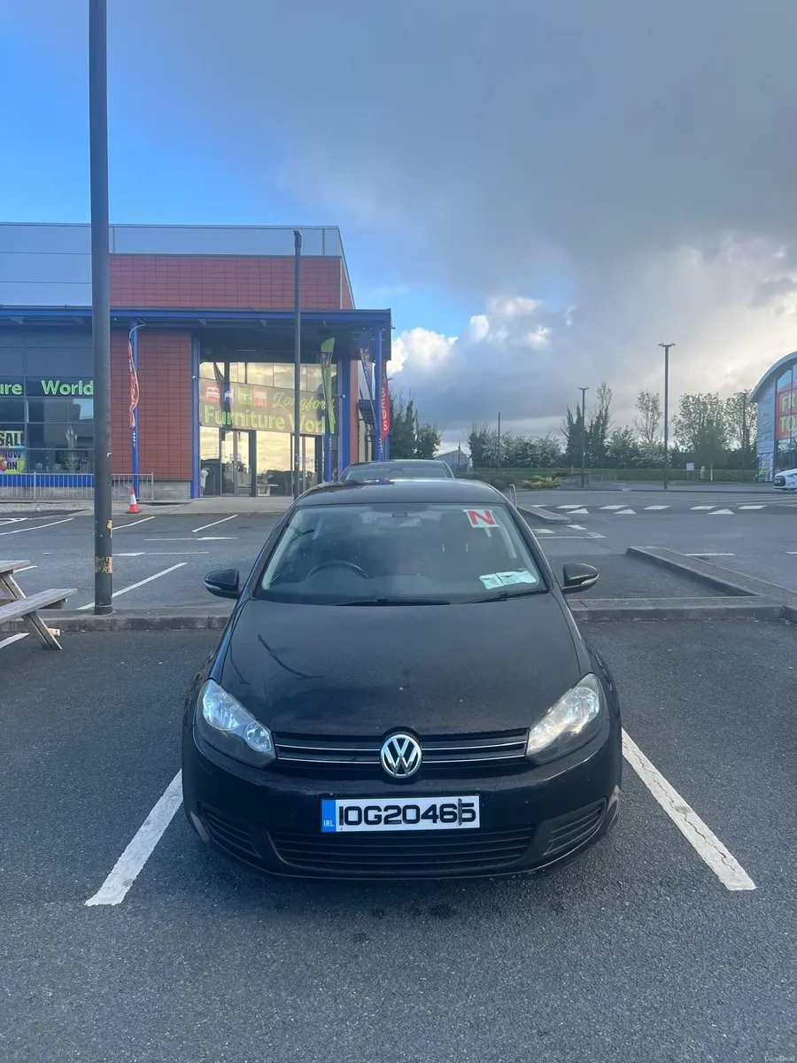 Volkswagen Golf 2010 - Image 1