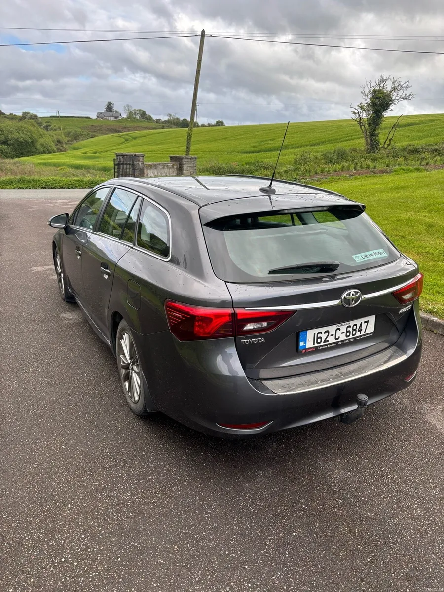 Car - Image 3