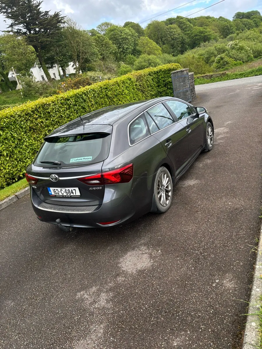Toyota avensis - Image 5