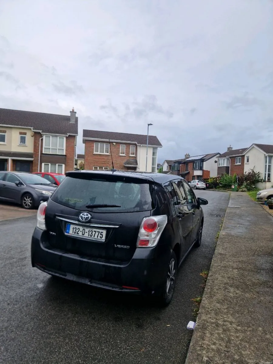 Car - Image 3