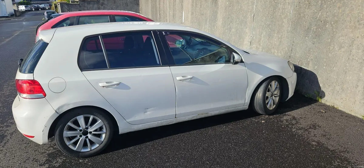 Volkswagen Golf 6 2010 for parts full car only - Image 1