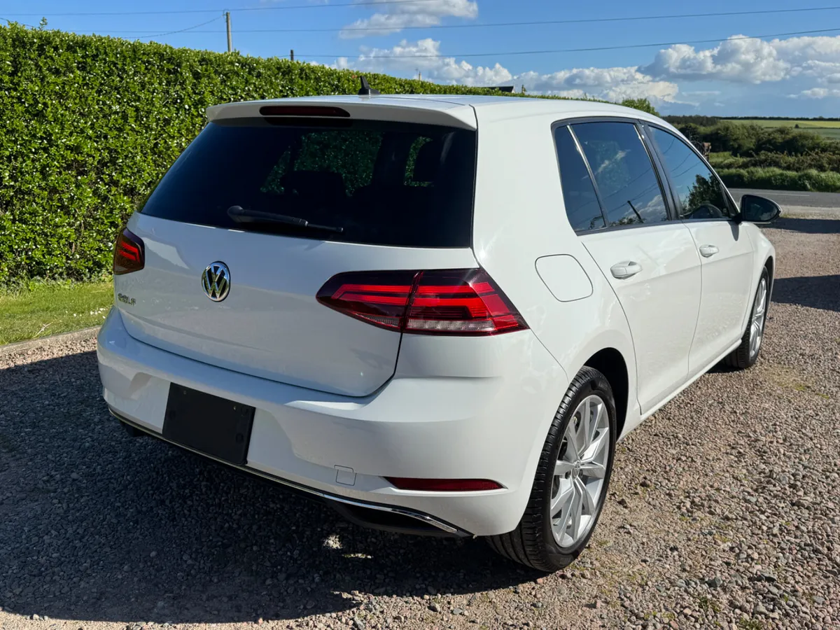 182 Volkswagen Golf Comfortline 1.2 DSG - Image 4