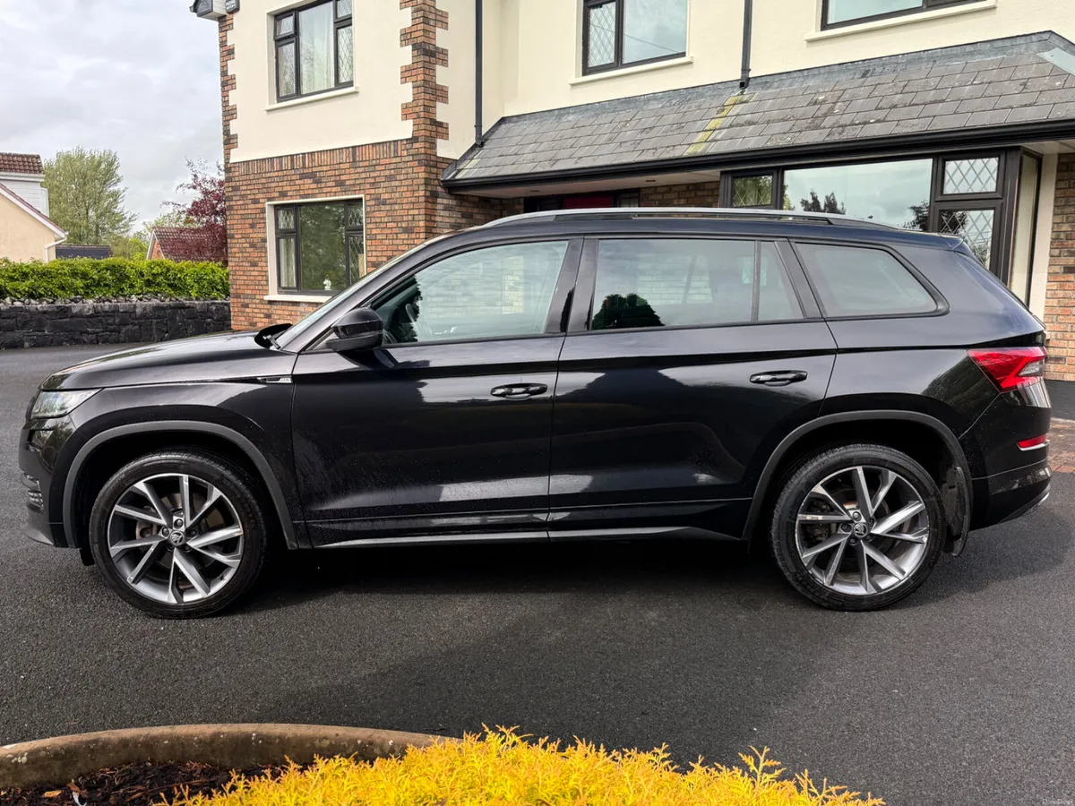 *One Owner* 191 Skoda Kodiaq Sportline Black Ed! - Image 4