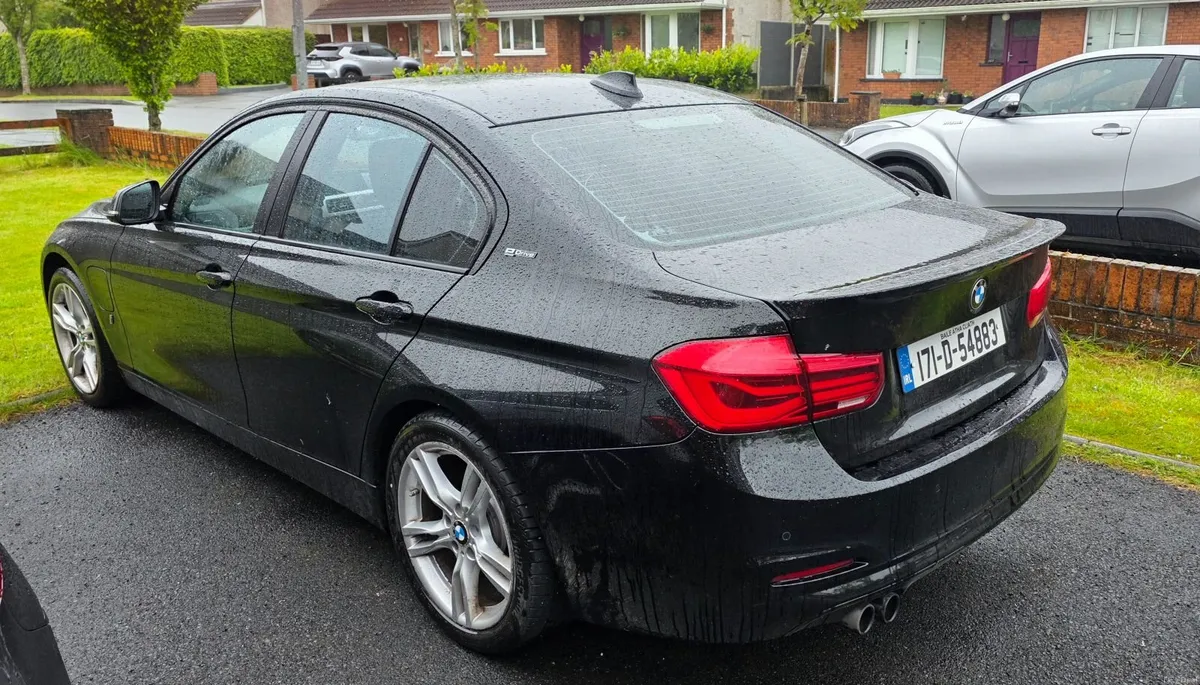 BMW 3-Series 2017 - Image 4