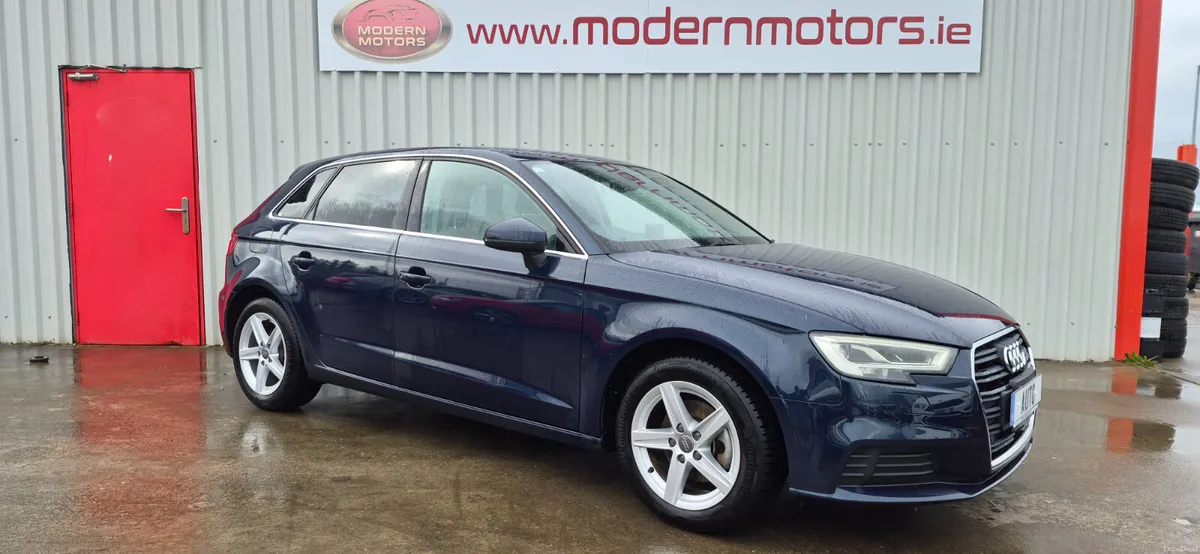 Audi A3 auto s-tronic se plus facelift mod low kms - Image 2
