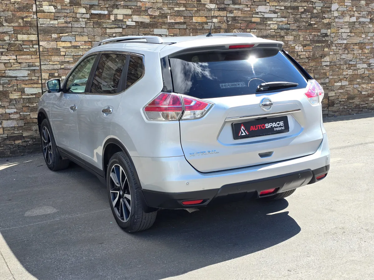 142 Nissan X-Trail 4x4 7 Seats Manual - Image 6