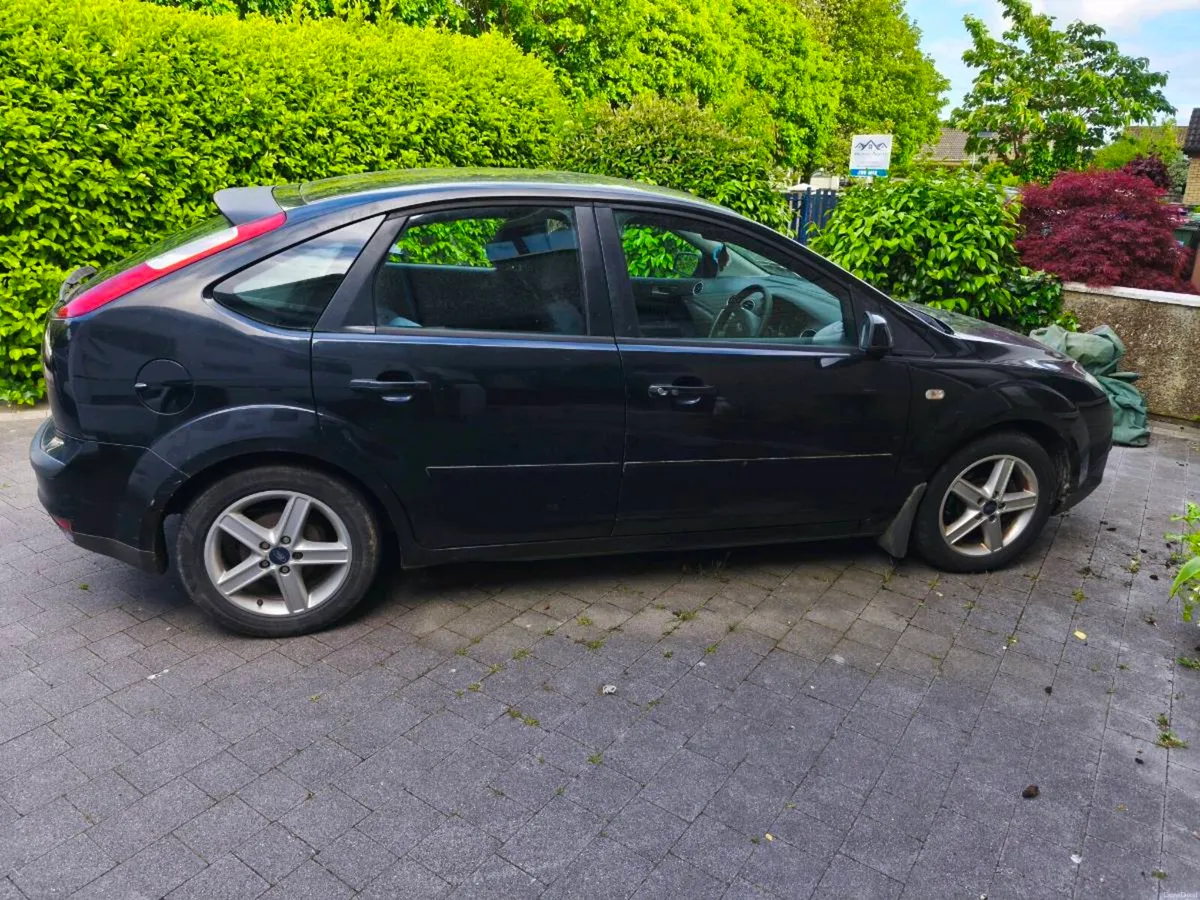 Ford Focus hatchback - Image 1