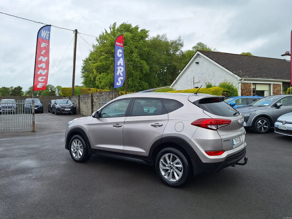 Hyundai Tucson 1.7 Comfort Plus *High Spec - Image 4