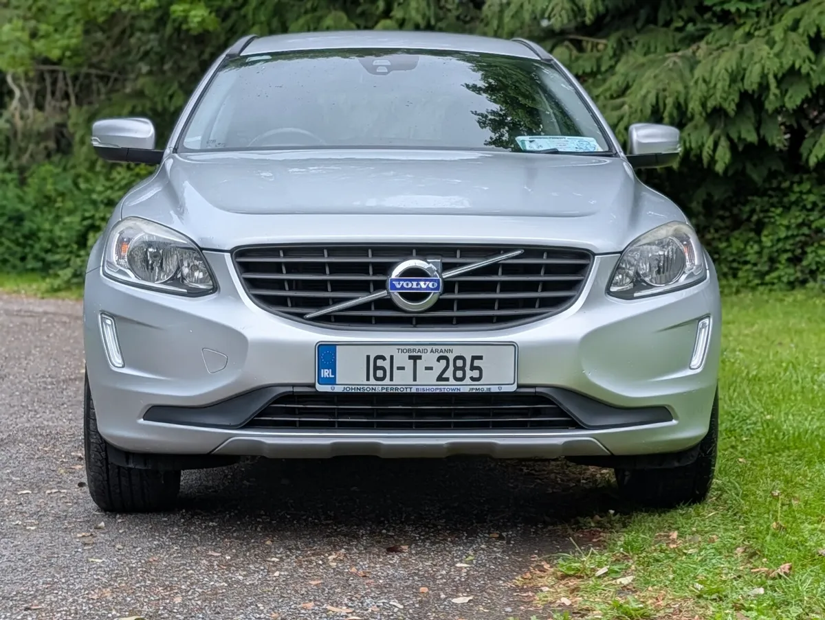 2016 Volvo XC60 2.0 Diesel warranty available - Image 2
