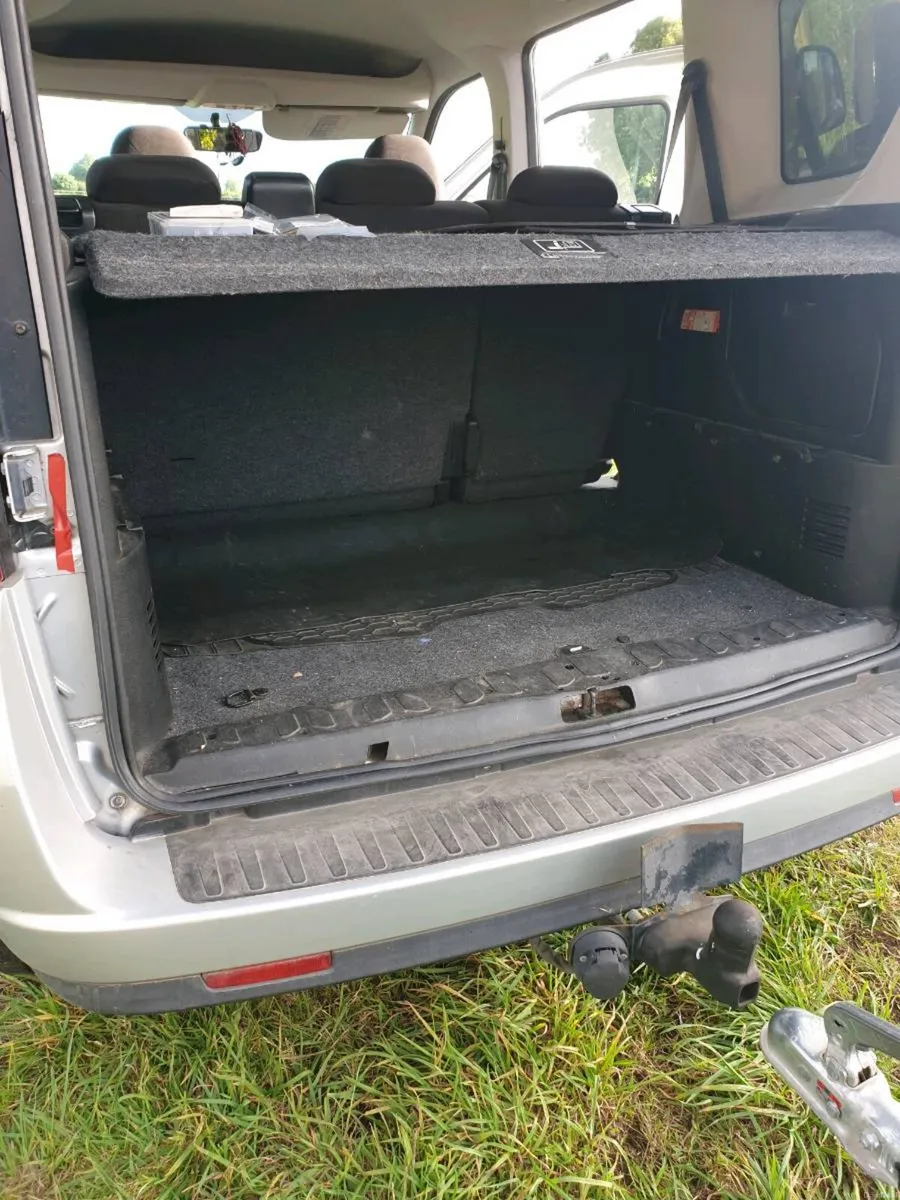 Car - Image 2