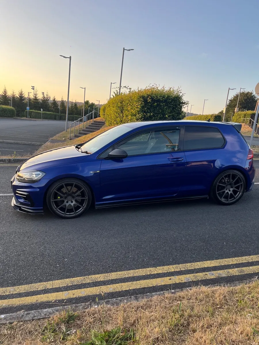 Volkswagen Golf R DSG - Image 4