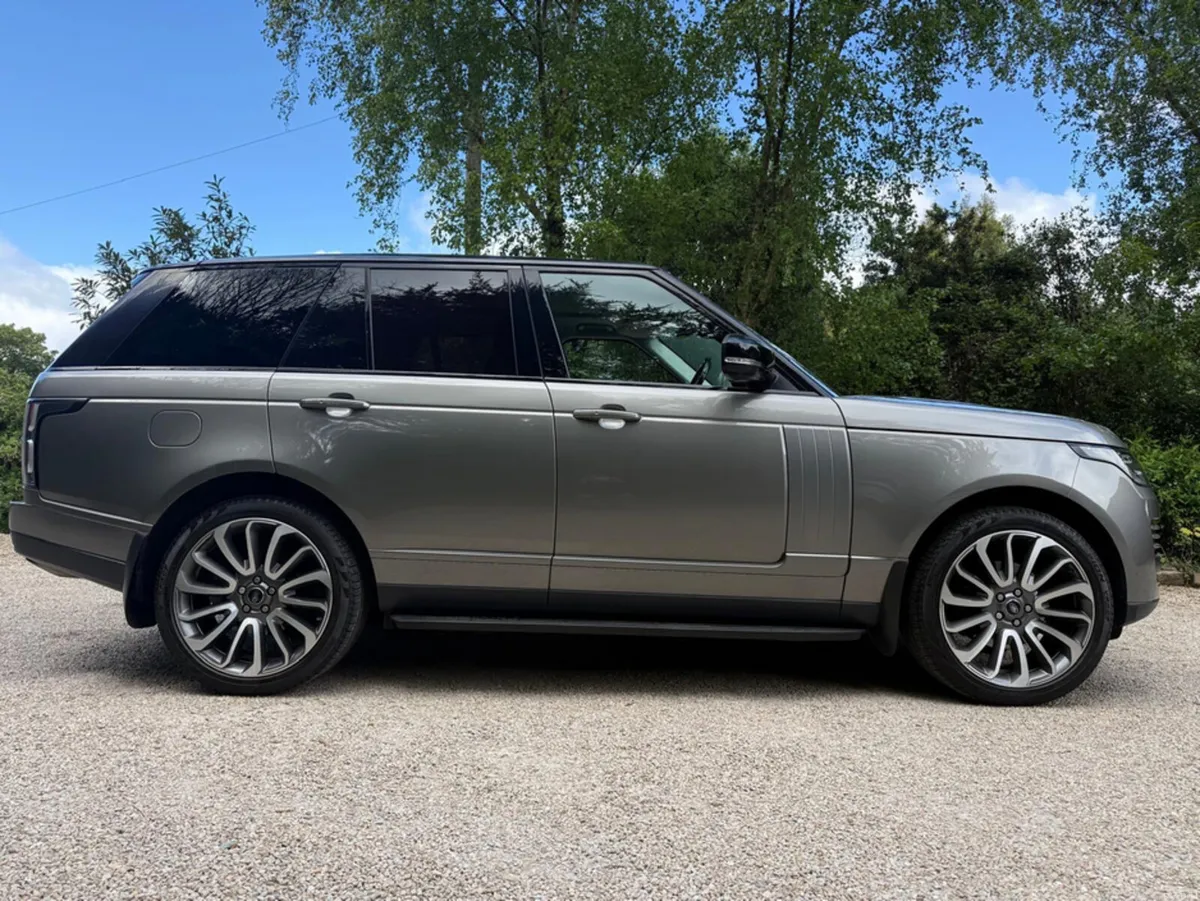 Land Rover Range Rover *Sale Agreed* 3.0 TDV6 VOGU - Image 3