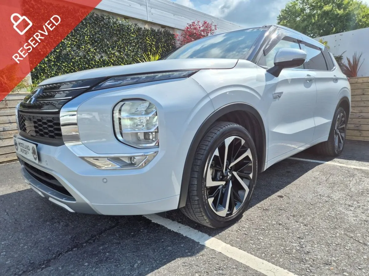 Mitsubishi Outlander 2.4 PHEV / 7 SEATER / EXCEED - Image 1