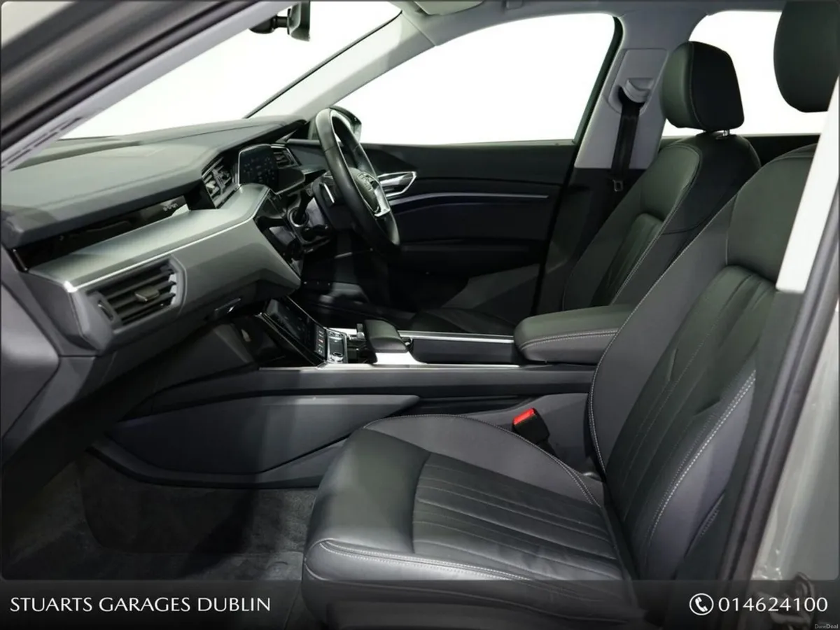 Audi Q8 e-tron Q8 50 E-TRON QUATTRO SPORT: CHRONOS - Image 3