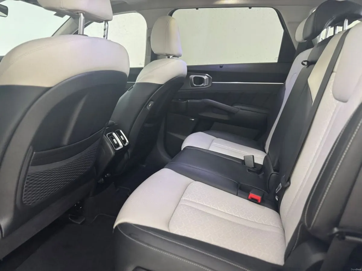 Kia Sorento Phev K4 MY22 6DR Auto - Image 4