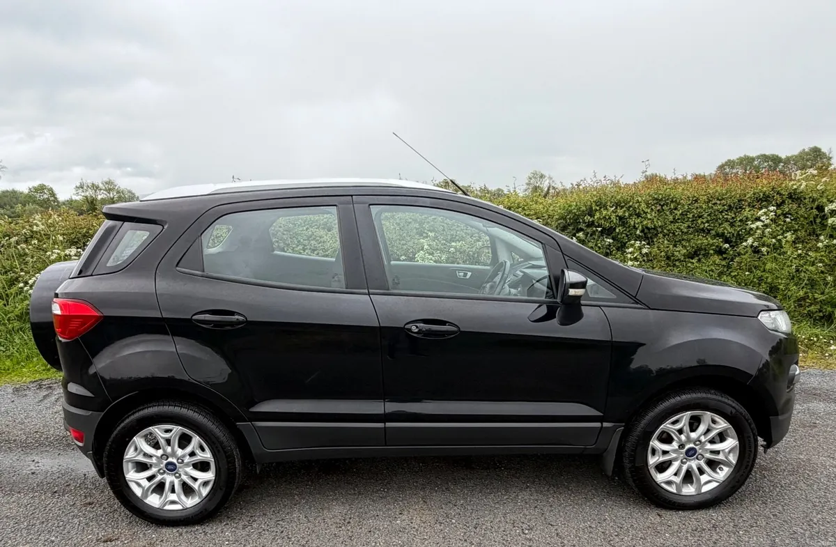 Ford EcoSport 1.5Tdci Titanium 2014 - Image 3