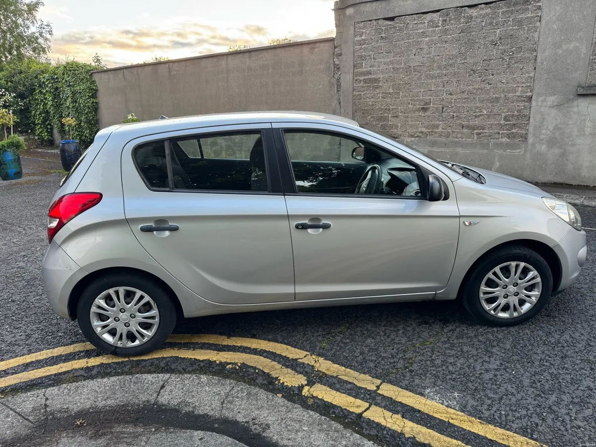 Hyundai i20 1.2L Petrol - Image 4