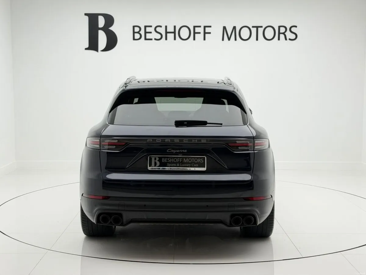 Porsche Cayenne 3.0 V6 PLATINUM EDITION=HUGE SPEC/ - Image 4