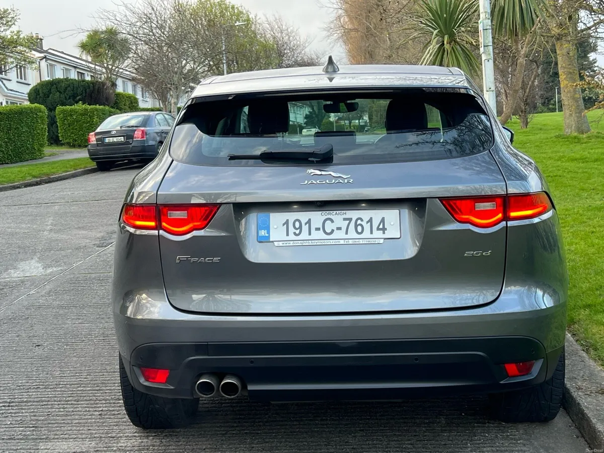 191 JAGUAR F-PACE PRESTIGE 2.0 DIESEL AUTOMATIC - Image 4