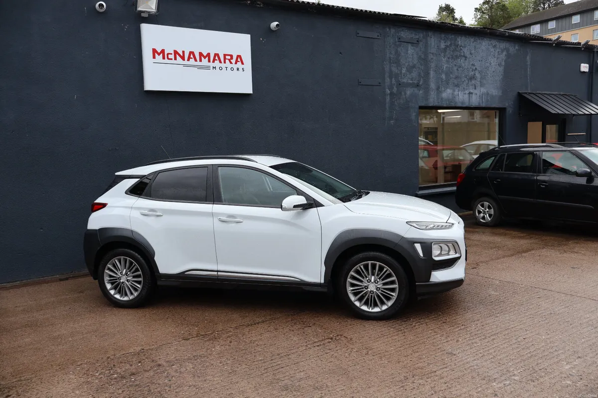 Hyundai KONA EXECUTIVE Great Spec 1 Owner! - Image 2