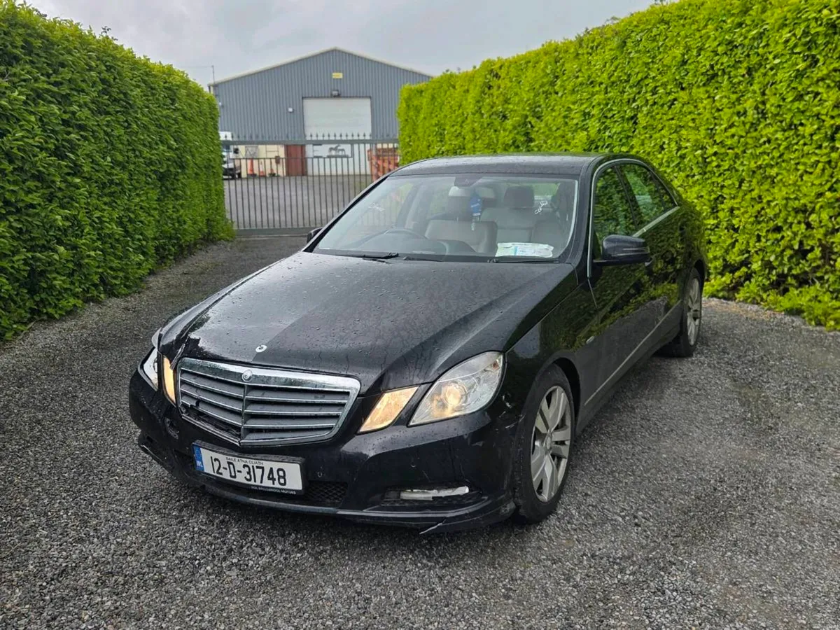 Mercedes E-Class automatic €2700 - Image 3