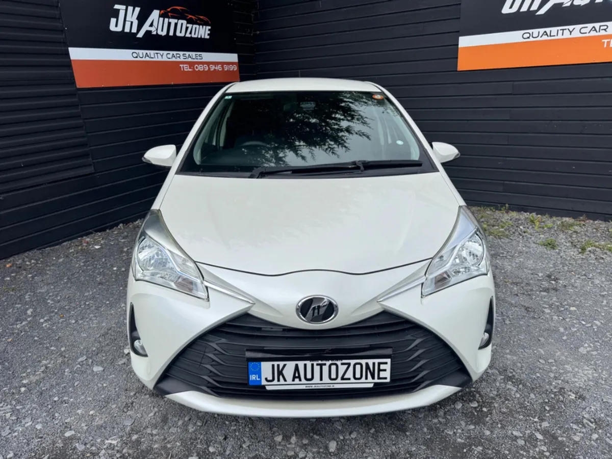 Toyota Yaris VITZ 1.0 AUTO - Image 2
