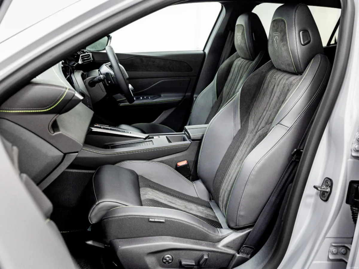 Peugeot 408 *Facelift Model* E-GT Exclusive 58kWh - Image 6