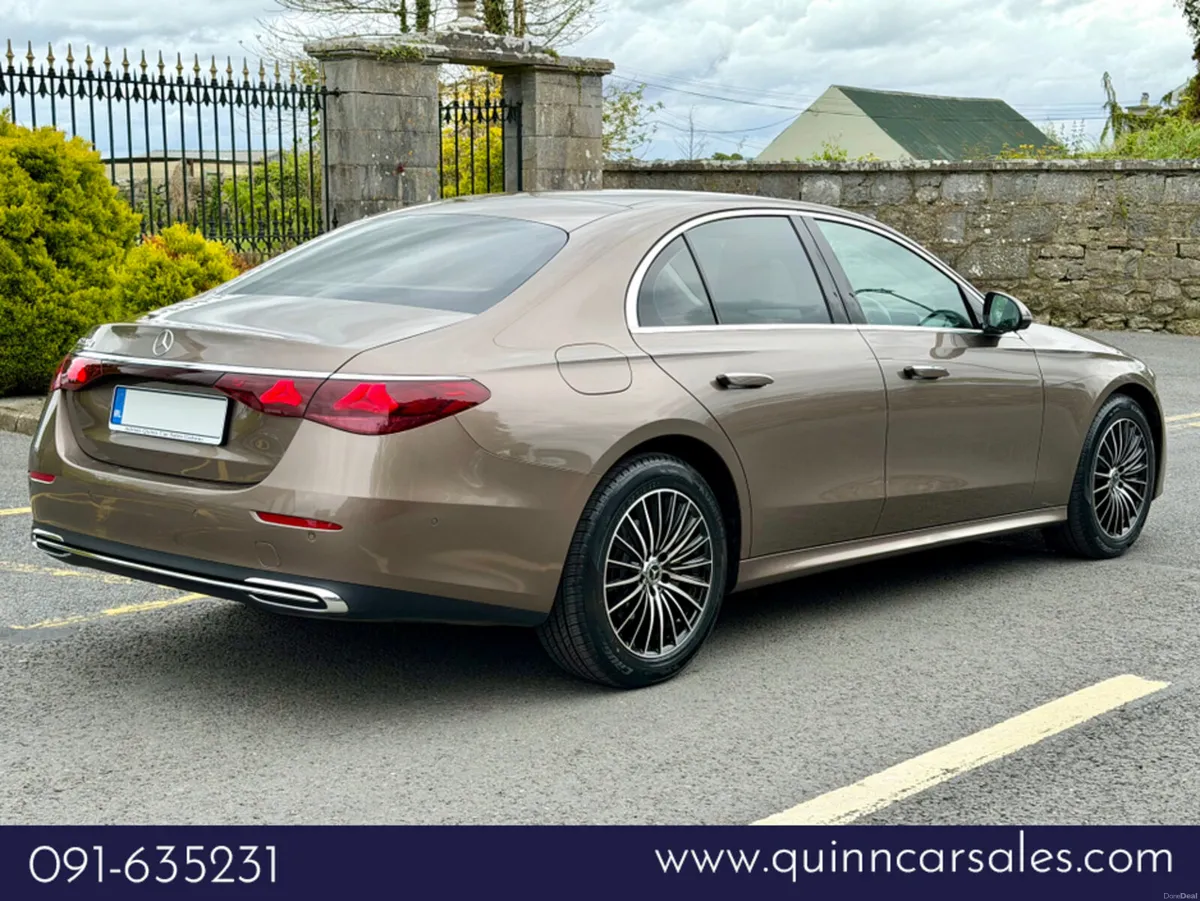 Mercedes-Benz E-Class 220d AVANTGARDE AUTO - Image 3