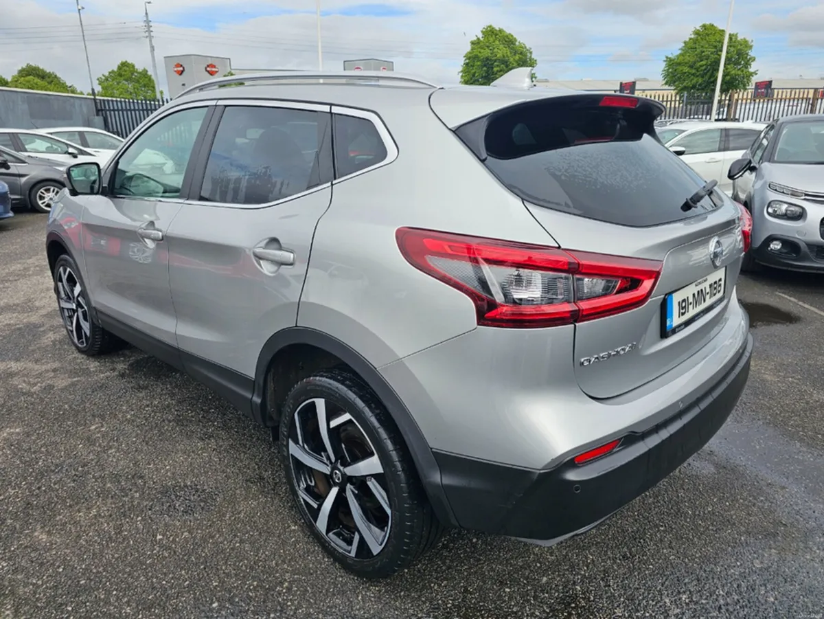 Nissan Qashqai 1.5 DCI TEKNA ** BOSE SPEAKERS ** H - Image 5