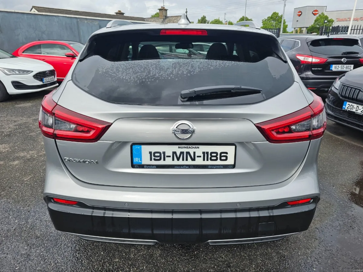 Nissan Qashqai 1.5 DCI TEKNA ** BOSE SPEAKERS ** H - Image 6