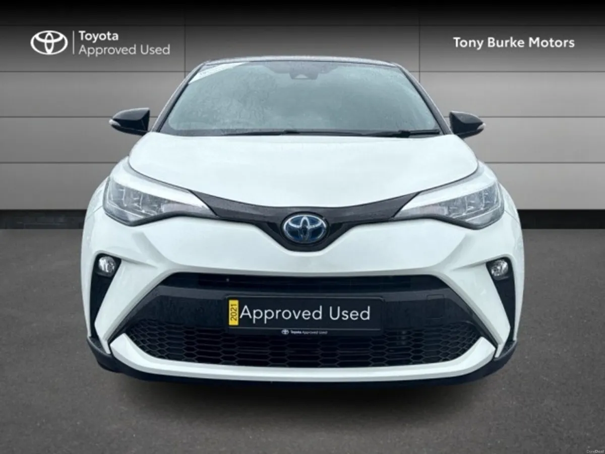 Toyota C-HR Sport Edition Hybrid - Super Features - Image 4