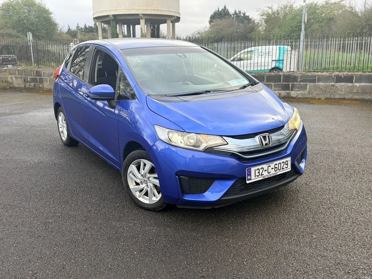 2013 Honda Fit Hybrid - Image 3
