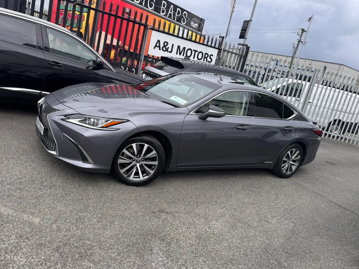 2019 Lexus ES 2.5 300H Hybrid Automatic - Image 2