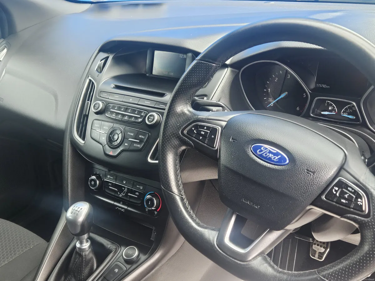 2017 Ford Focus ST Line | 07/27 NCT , 1.5 Diesel - Image 5
