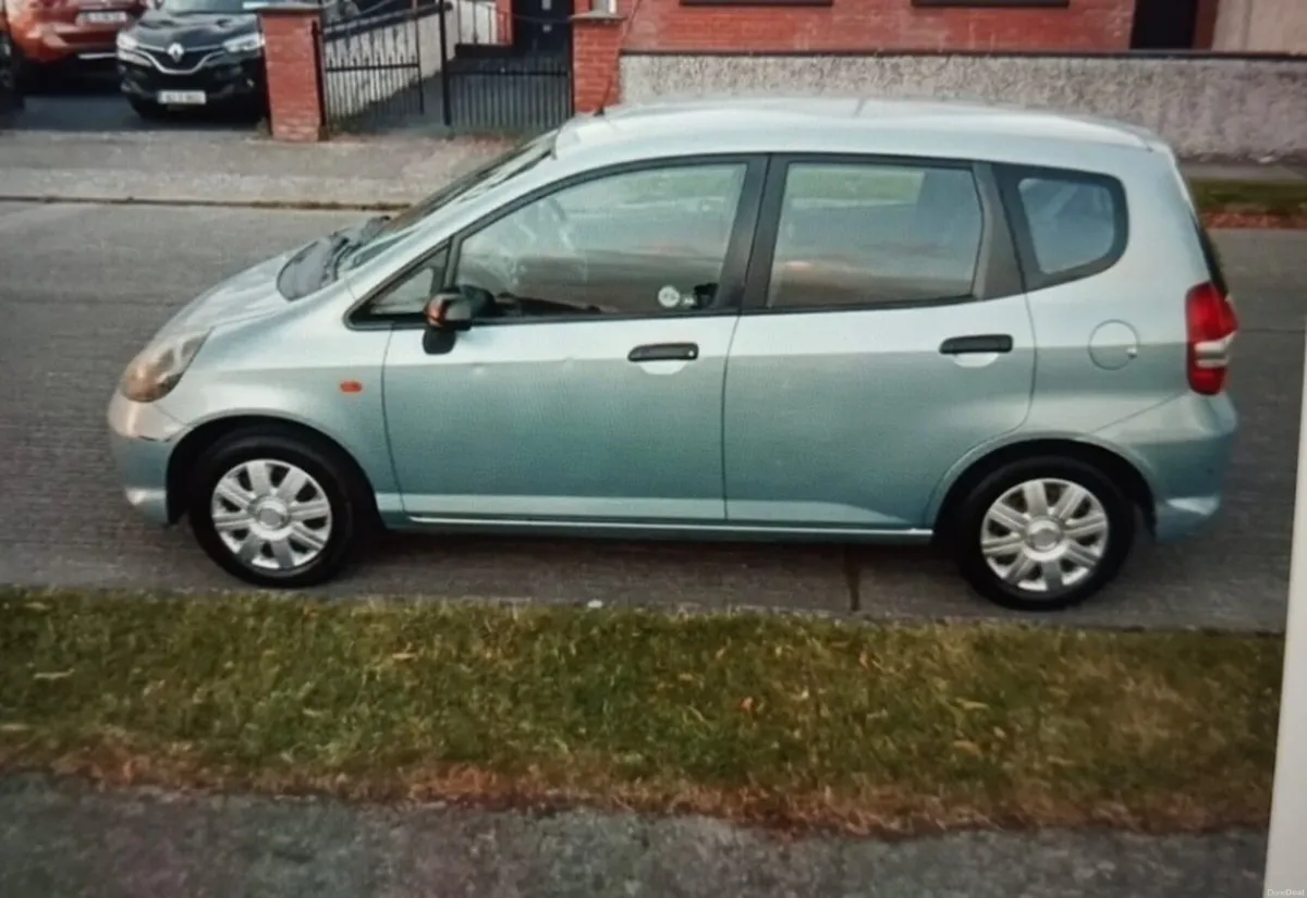 Honda Jazz 2006 - Image 2