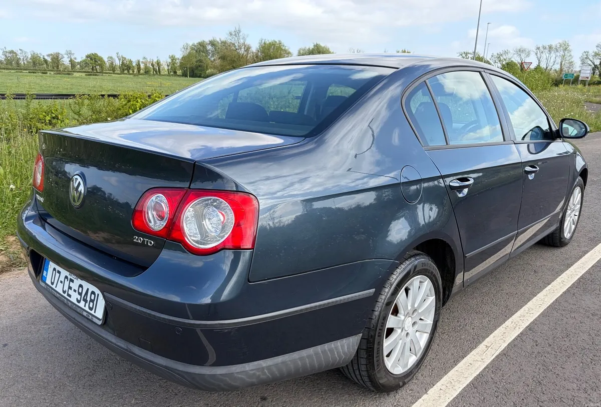 Volkswagen Passat 2.0Tdi 2007 Automatic - Image 4