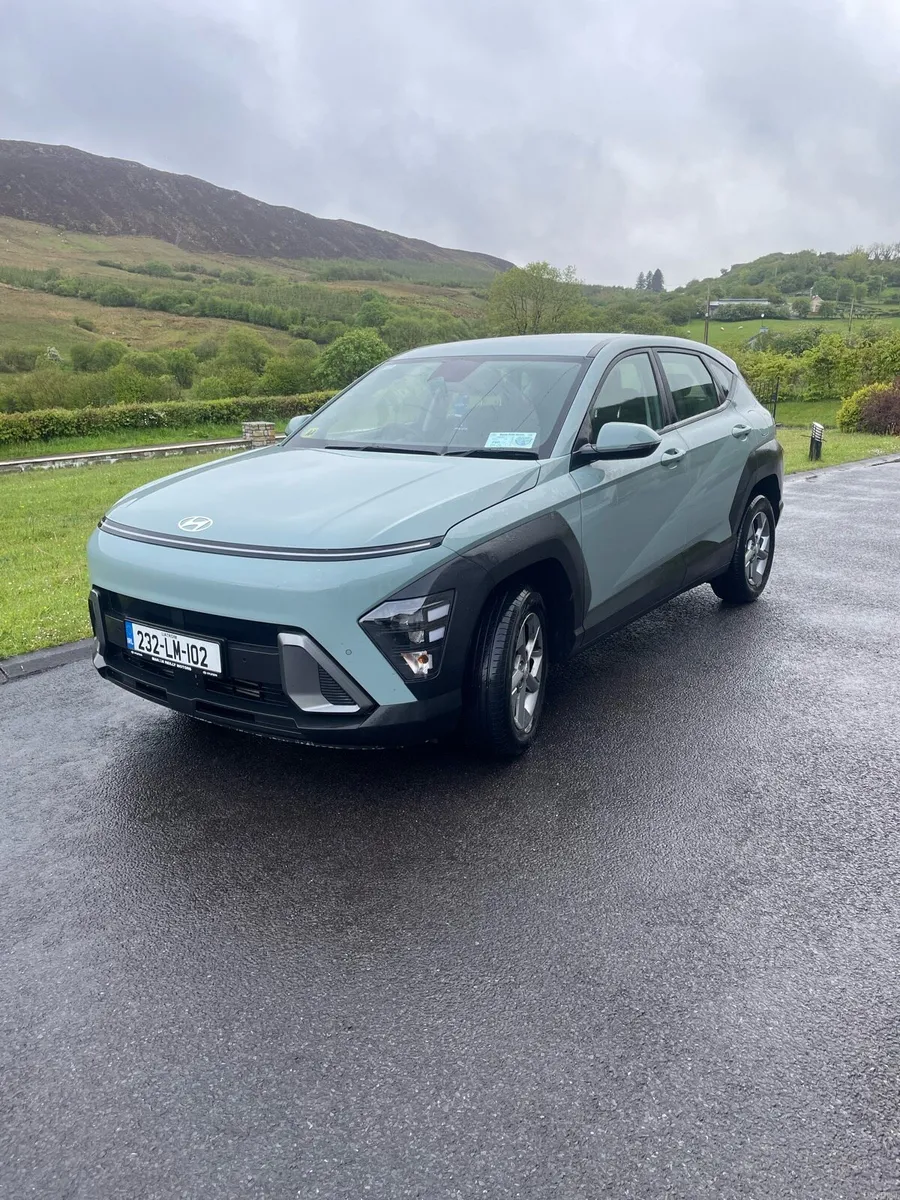 2023 Hyundai Kona - Image 2