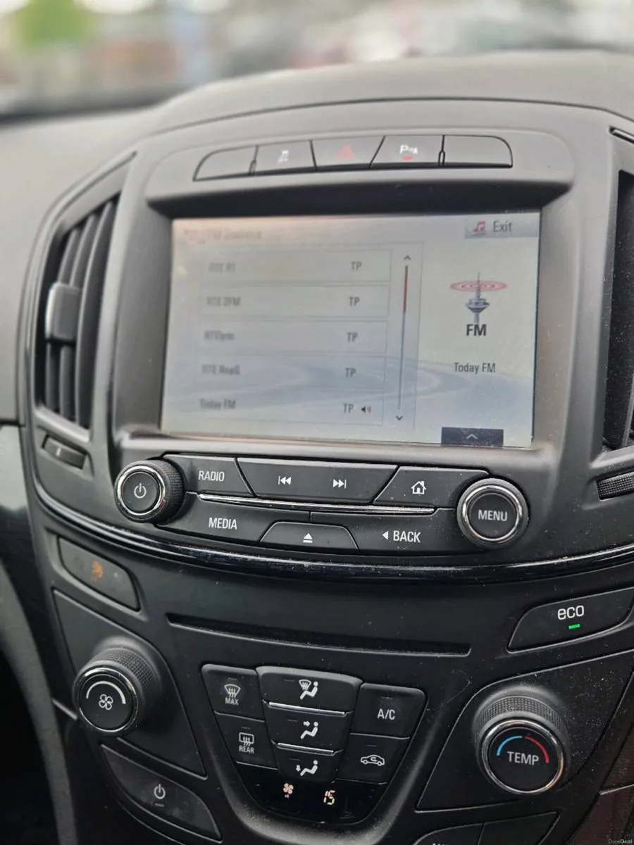 Vauxhall Insignia 1.6 EcoFlex Tech - Image 2