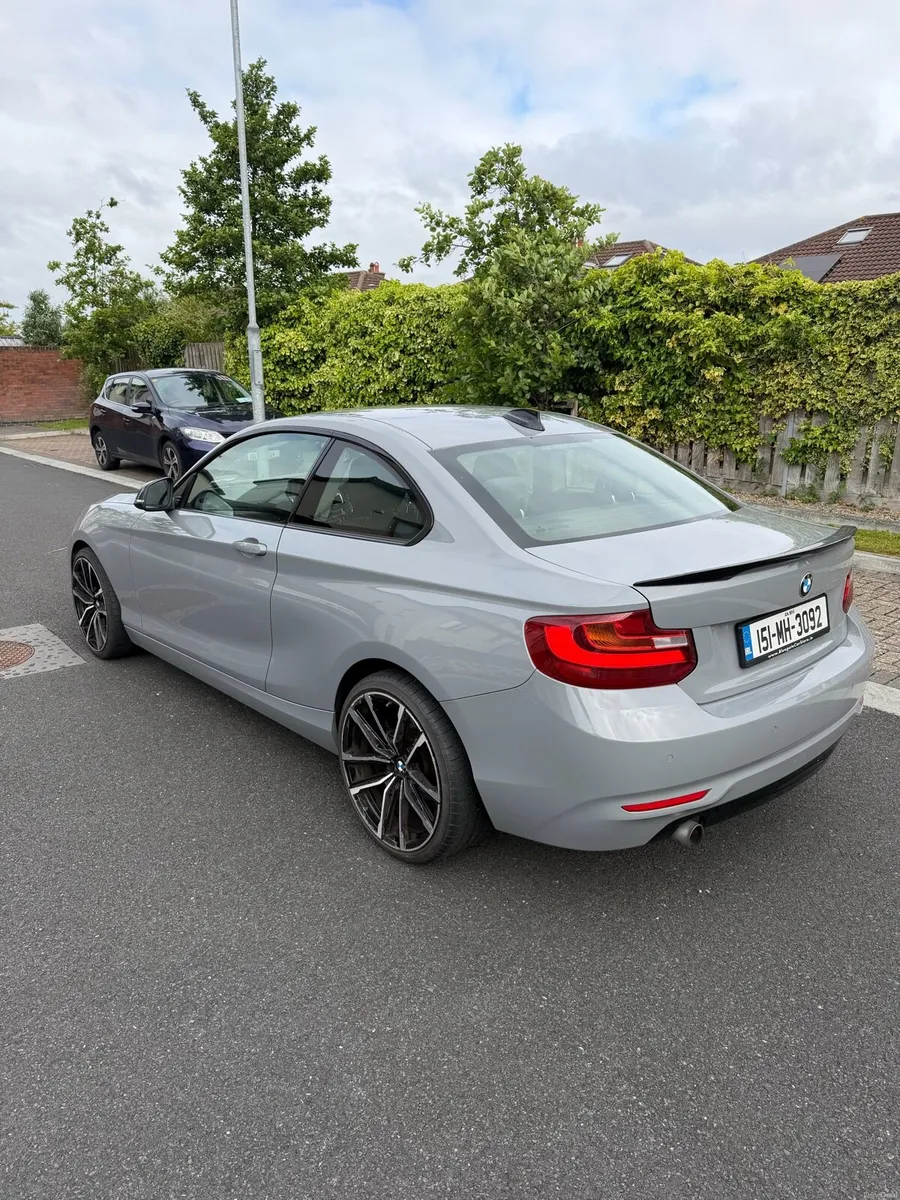 BMW 2 Series Coupe SE 2DR - Image 4