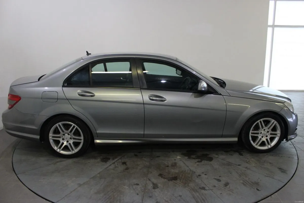 Mercedes-Benz C-Class C 180 Kompressor Sport A/T - - Image 3
