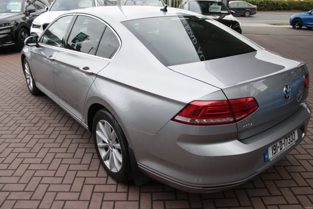 2019 VOLKSWAGEN PASSAT 2.0 TDI 150HP COMFORTLINE - Image 6