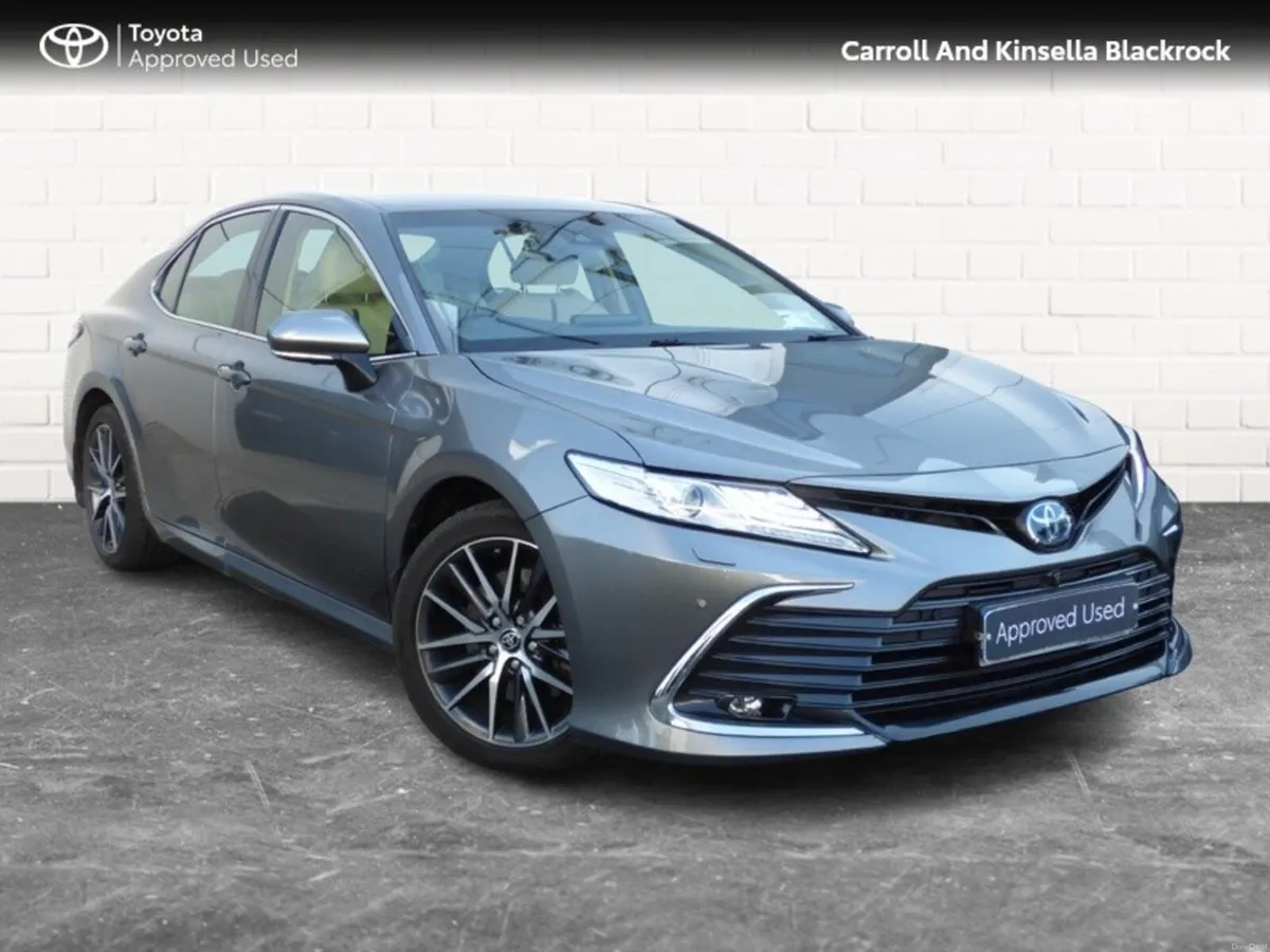 Toyota Camry Hybrid Platinum - Image 1