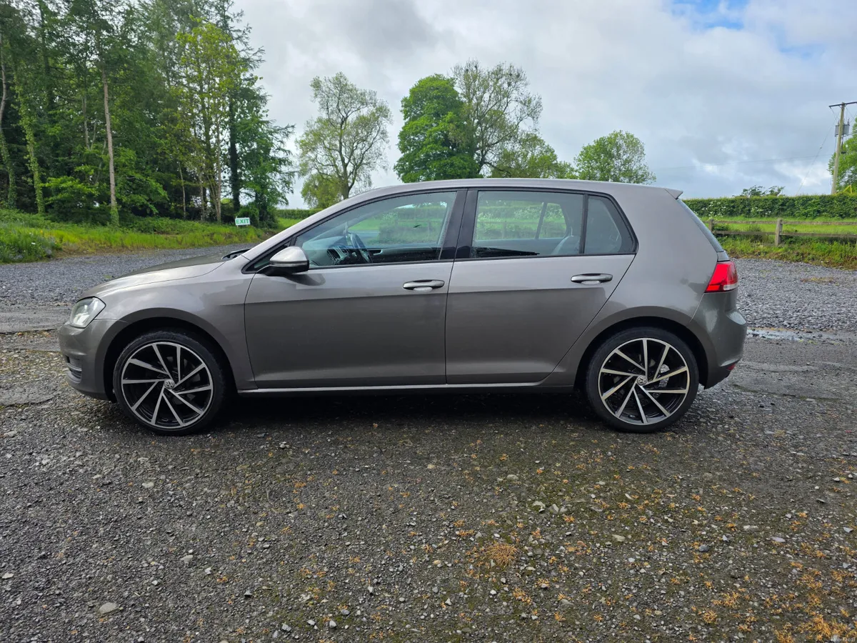 Volkswagen Golf ( NCT and TAX )) !! - Image 4