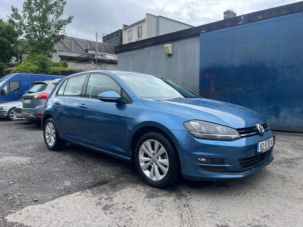2015 VOLKSWAGEN GOLF COMFORTLINE AUTOMATIC - Image 1